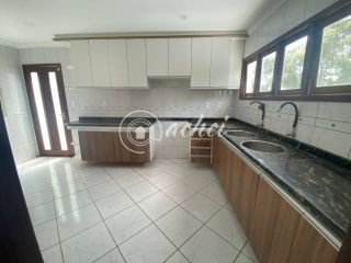 Casa Alto Padrão com 4 Suítes