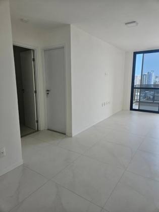 Aluga-se apartamento no Caminho das Árvores