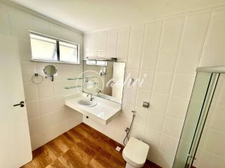 Casa para Alugar em Buraquinho