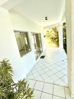 Casa para Alugar em Buraquinho