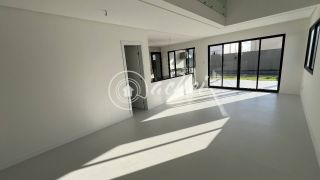 Casa à venda em Alphaville Litoral Norte 2