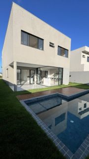 Casa à venda em Alphaville Litoral Norte 2