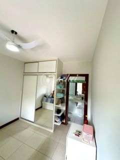 Casa de Alto Padrão à Venda em Busca Vida