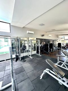 Casa de Alto Padrão à Venda em Busca Vida