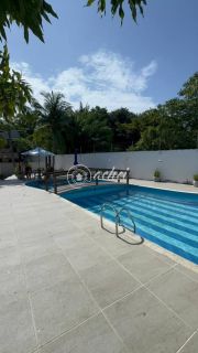 Casa duplex em condomínio. Buraquinho