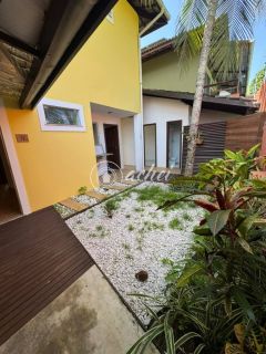 Casa duplex em condomínio. Buraquinho