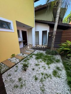 Casa duplex em condomínio. Buraquinho