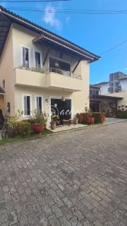 Casa 4/4 à venda em Buraquinho