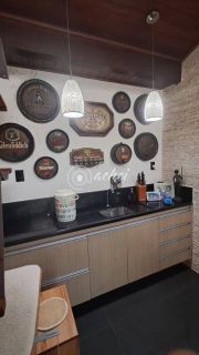 Casa 4/4 à venda em Buraquinho