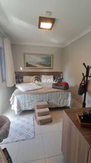 Casa 4/4 à venda em Buraquinho