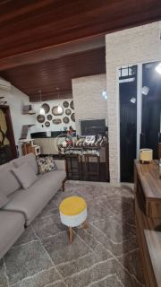 Casa 4/4 à venda em Buraquinho