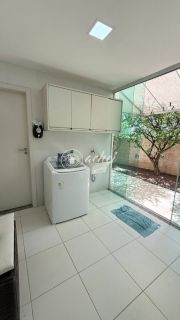 Casa nascente 4/4 no Alphaville Litoral Norte II