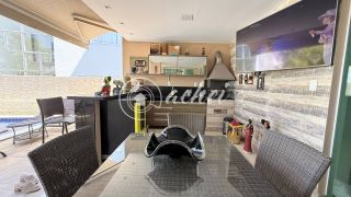 Casa nascente 4/4 no Alphaville Litoral Norte II