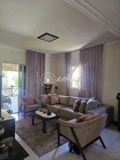 Casa 4/4 sendo 3 suítes, com piscina em Lauro de Freitas