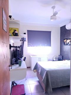 Casa 4/4 sendo 3 suítes, com piscina em Lauro de Freitas