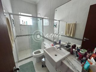 Csa 4/4 à venda com energia solar na Priscila Dultra