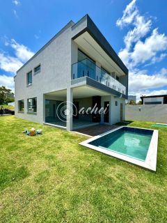 Casa à Venda em Alphaville Litoral Norte 2