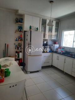 Casa 4/4 com guarita em Ipitanga