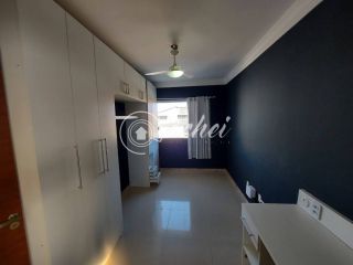 Casa 4/4 com piscina privativa em condomínio fechado