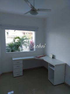 Casa 4/4 com piscina privativa em condomínio fechado