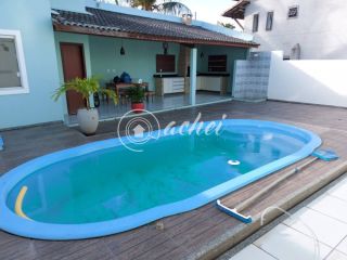 Casa 4/4 com piscina privativa em condomínio fechado