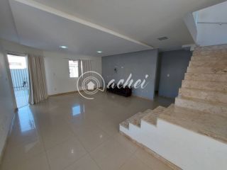 Casa 4/4 com piscina privativa em condomínio fechado