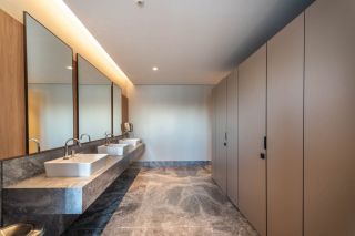 Absolute Business e Hotel - Comercial