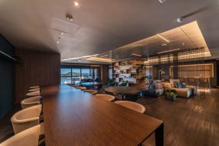 Absolute Business e Hotel - Comercial