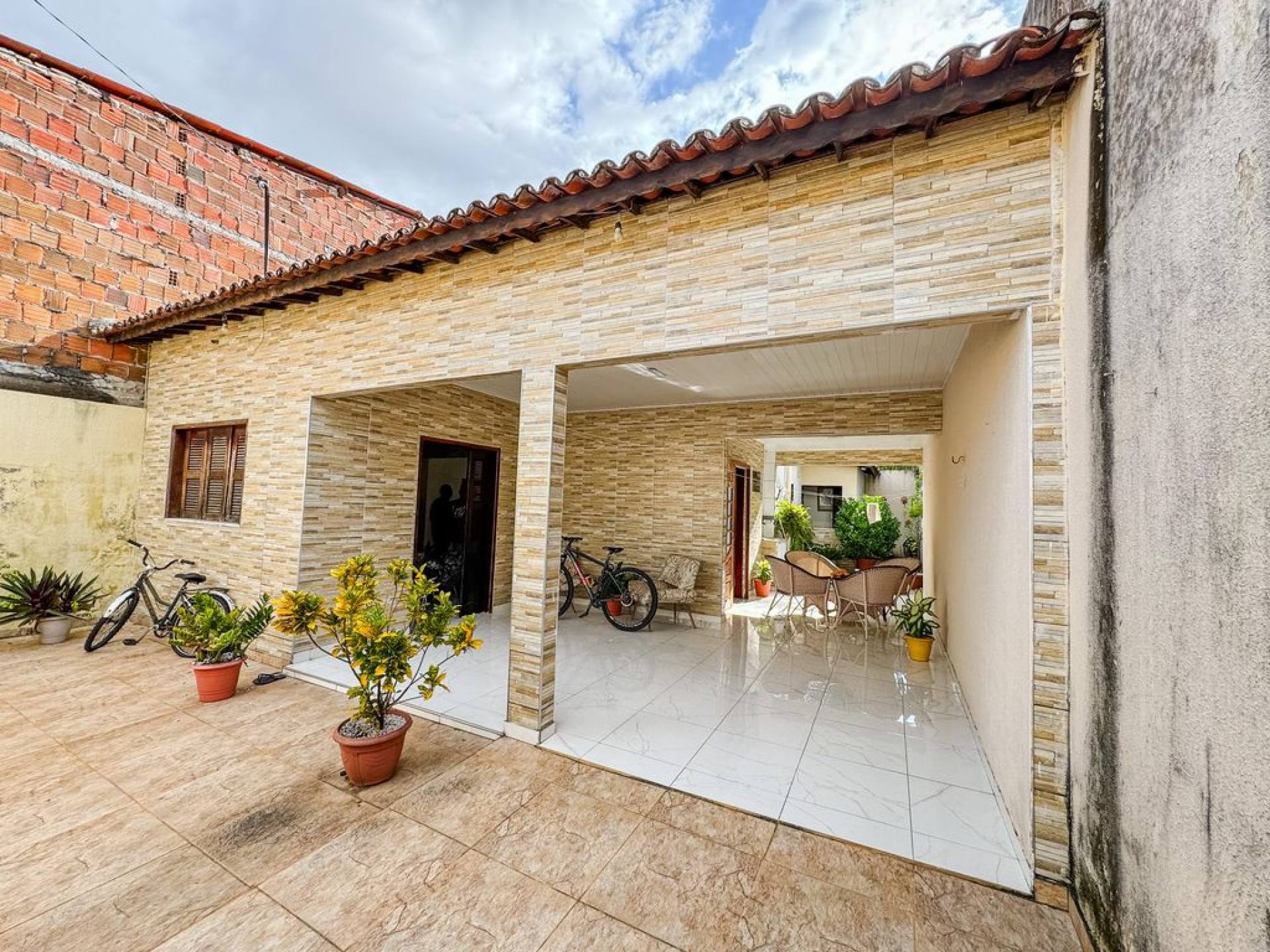 Casa Para Vender com 2 quartos 1 suítes no bairro TIMBÓ