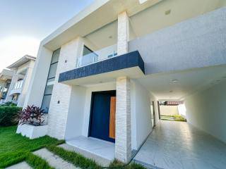 Casa no Jardins da Serra, 4 Suítes e piscina privativa, Nascente