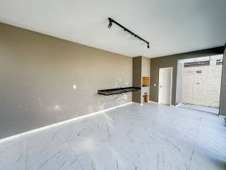 Casa no Jardins da Serra, 4 Suítes e piscina privativa, Nascente