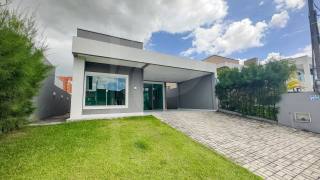 Casa a venda no Condomínio Jardins da Serra, Plana com 3 Quartos