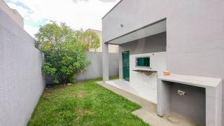 Casa a venda no Condomínio Jardins da Serra, Plana com 3 Quartos