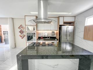 Casa a venda no Condomínio Jardins da Serra