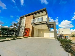 Casa a venda no Condomínio Jardins da Serra