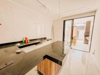 Casa a venda no condominio Jardins da Serra