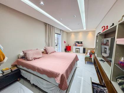 Casa de 4 Quartos para venda no Jardins da Serra