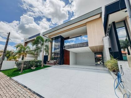 Casa de 4 Quartos para venda no Jardins da Serra