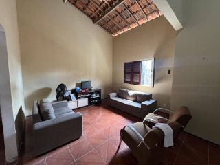 Casa à venda com 3 quartos