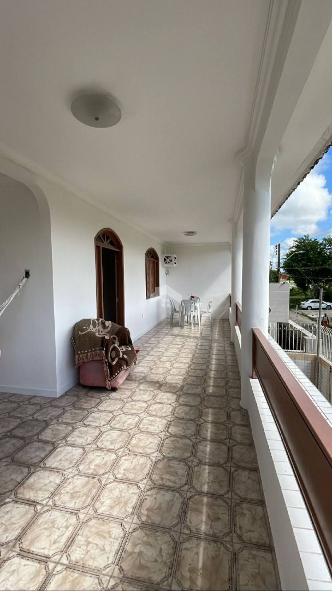 Casa Para Vender com 5 quartos 1 suíte no bairro São Conrado em Aracaju