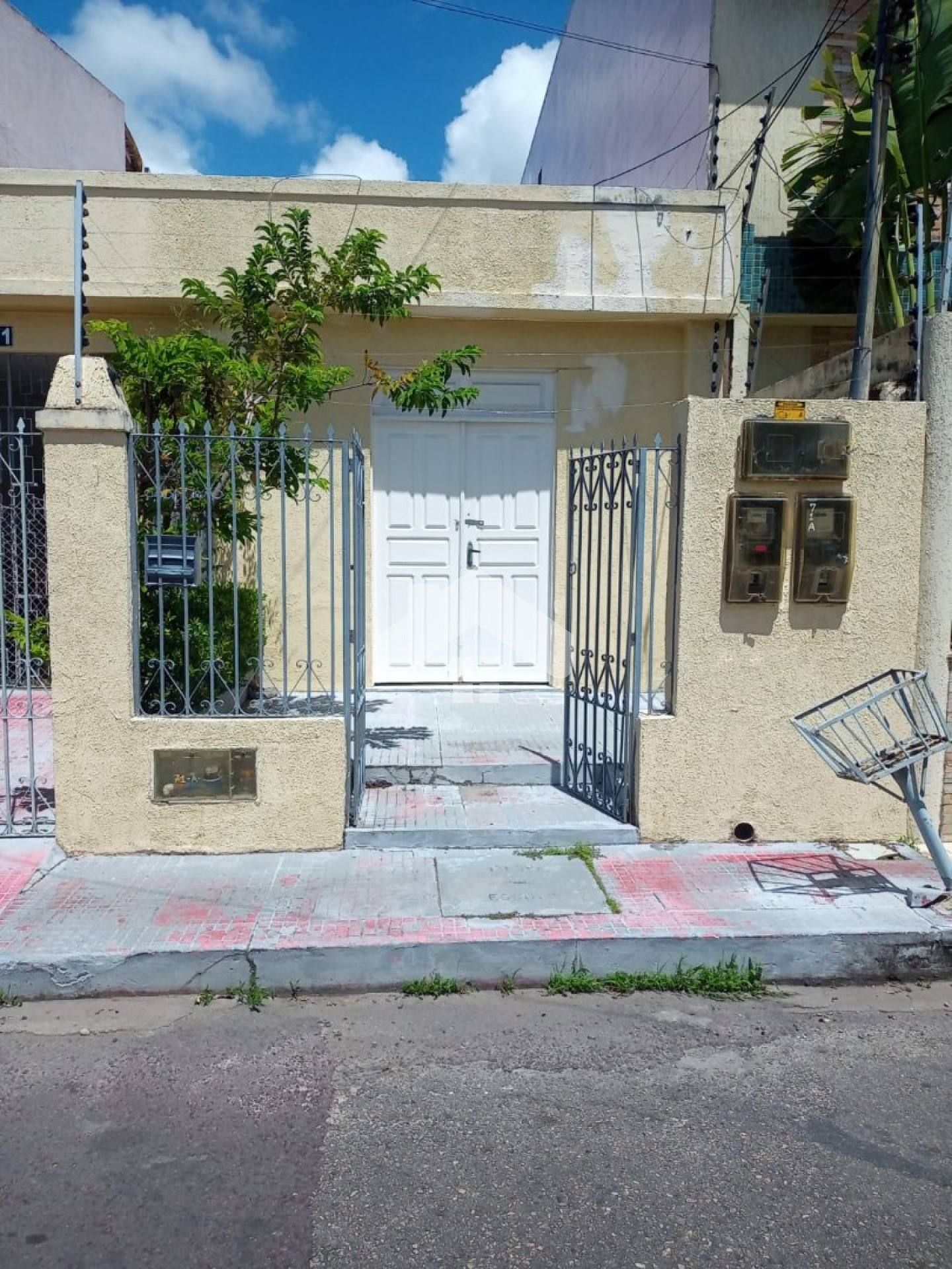 Ponto Comercial | Residencial para Vender com 3 quartos no bairro Luzia em Aracaju!