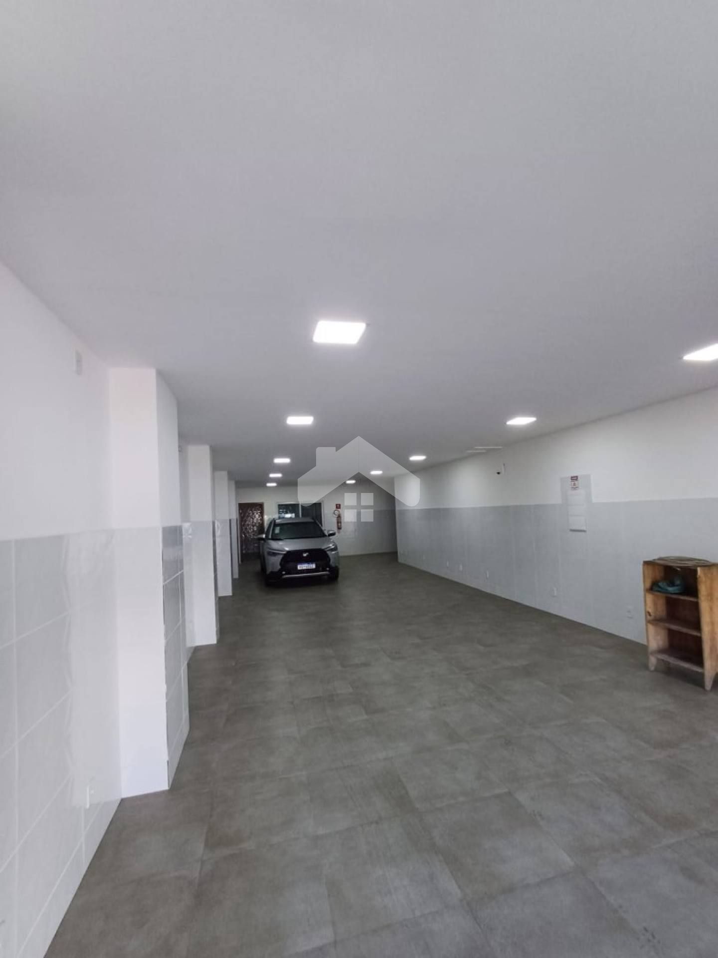 Edifício Comercial Para Alugar com 16 Salas no bairro Salgado Filho em Aracaju - Empresarial Verdes Mares