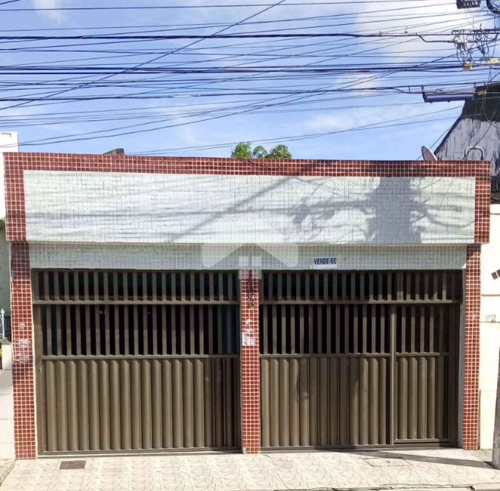 Casa Para Vender com 3 quartos no bairro Siqueira Campos em Aracaju