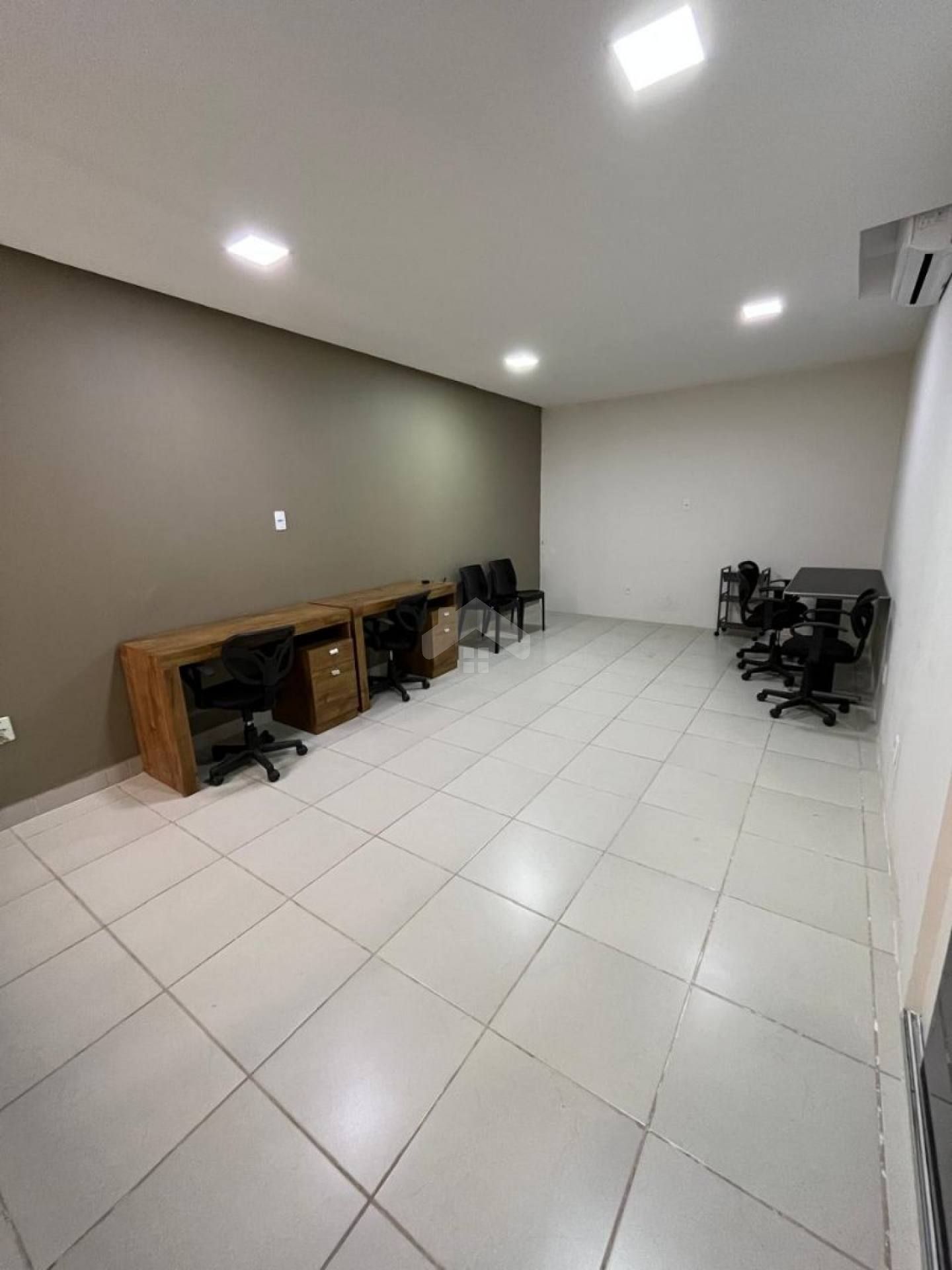 Sala comercial no G&D Coworking - São José - Executiva 13