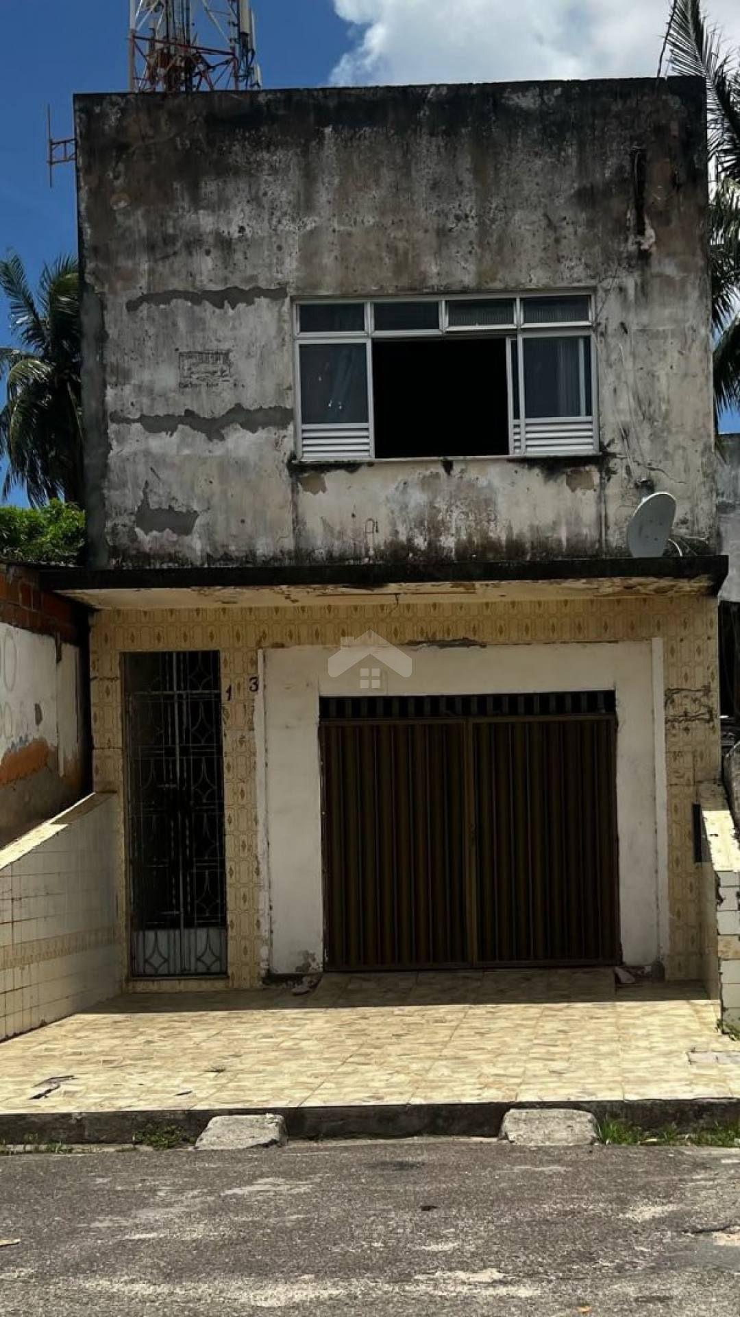 Casa com ótima localização para Ponto Comercial no Siqueira Campos