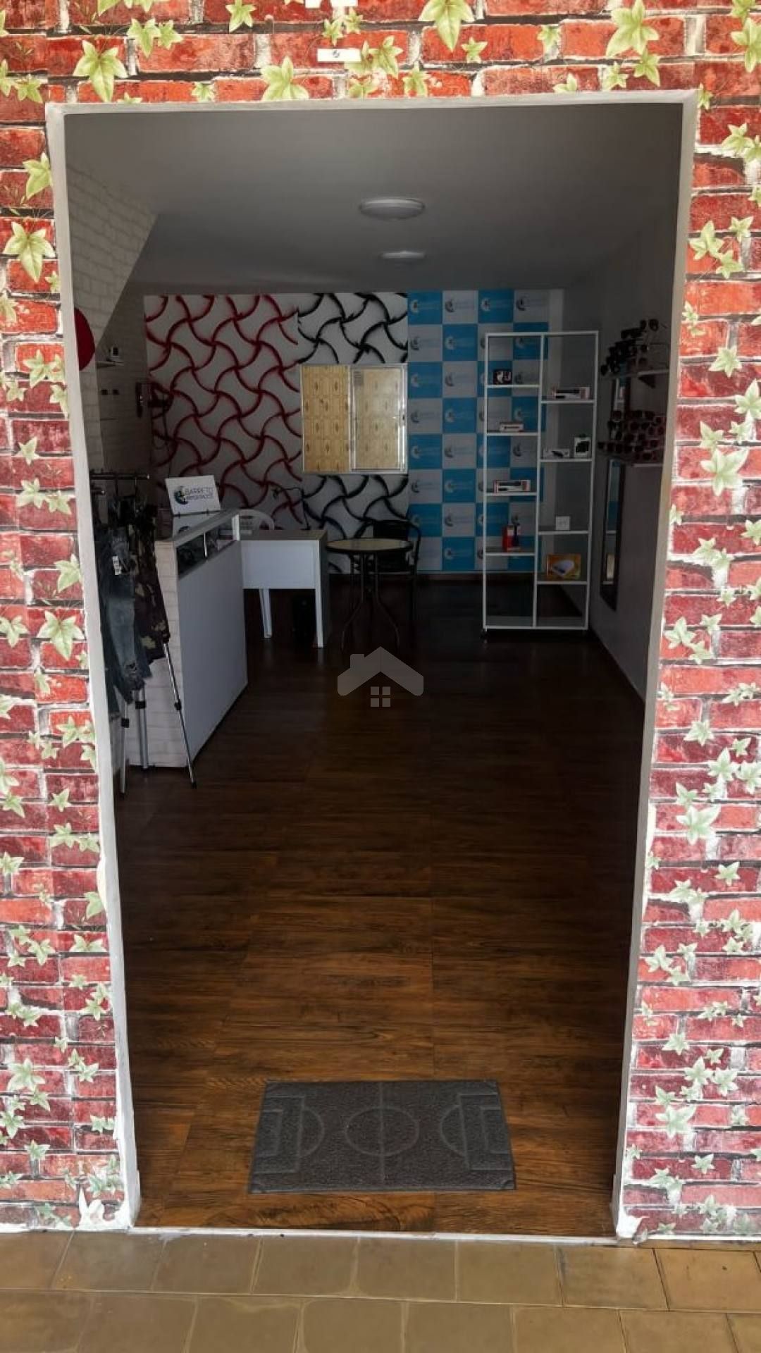 Casa com ótima localização para Ponto Comercial no Siqueira Campos