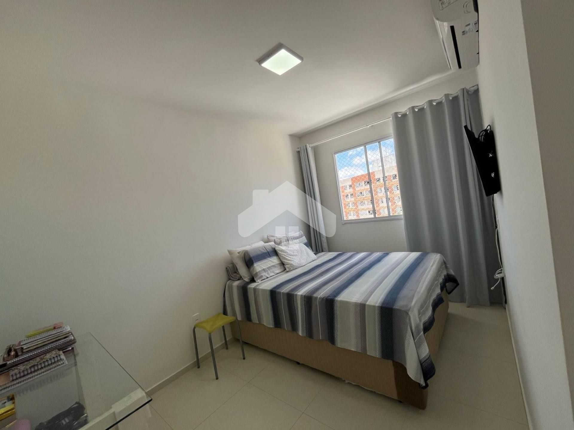Apartamento andar alto com 2 quartos sendo um suíte no Ponto Novo | Av Rio de Janeiro
