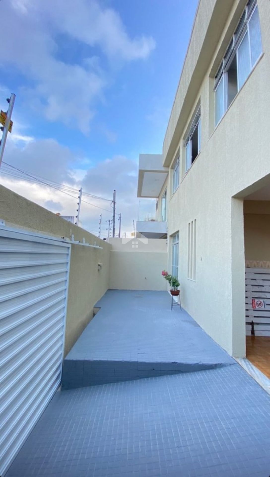 Casa Para Vender com 5 quartos 1 suítes no bairro São José em Aracaju