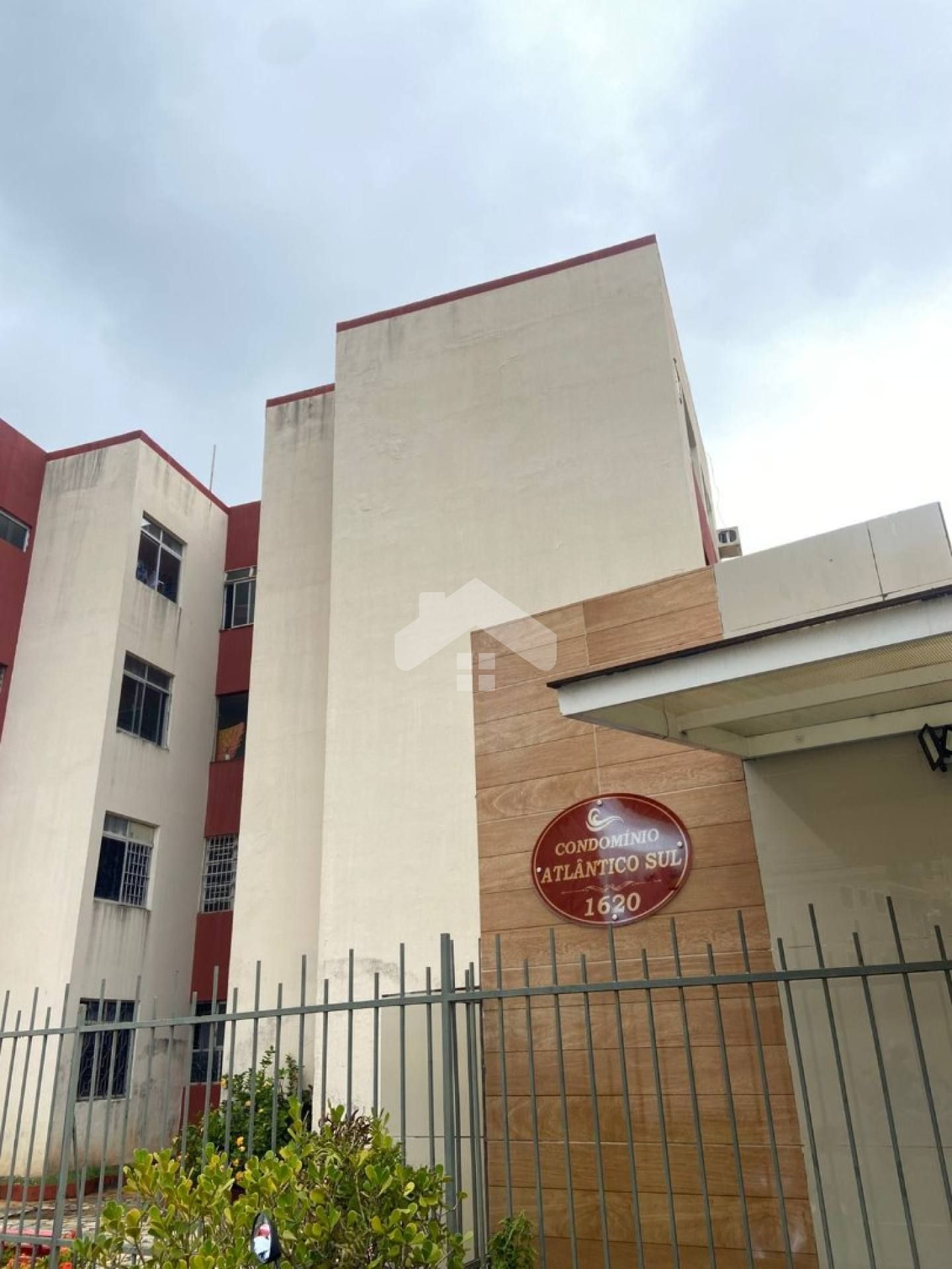 Excelente Oportunidade: Apartamento de 4 Quartos no Grageru