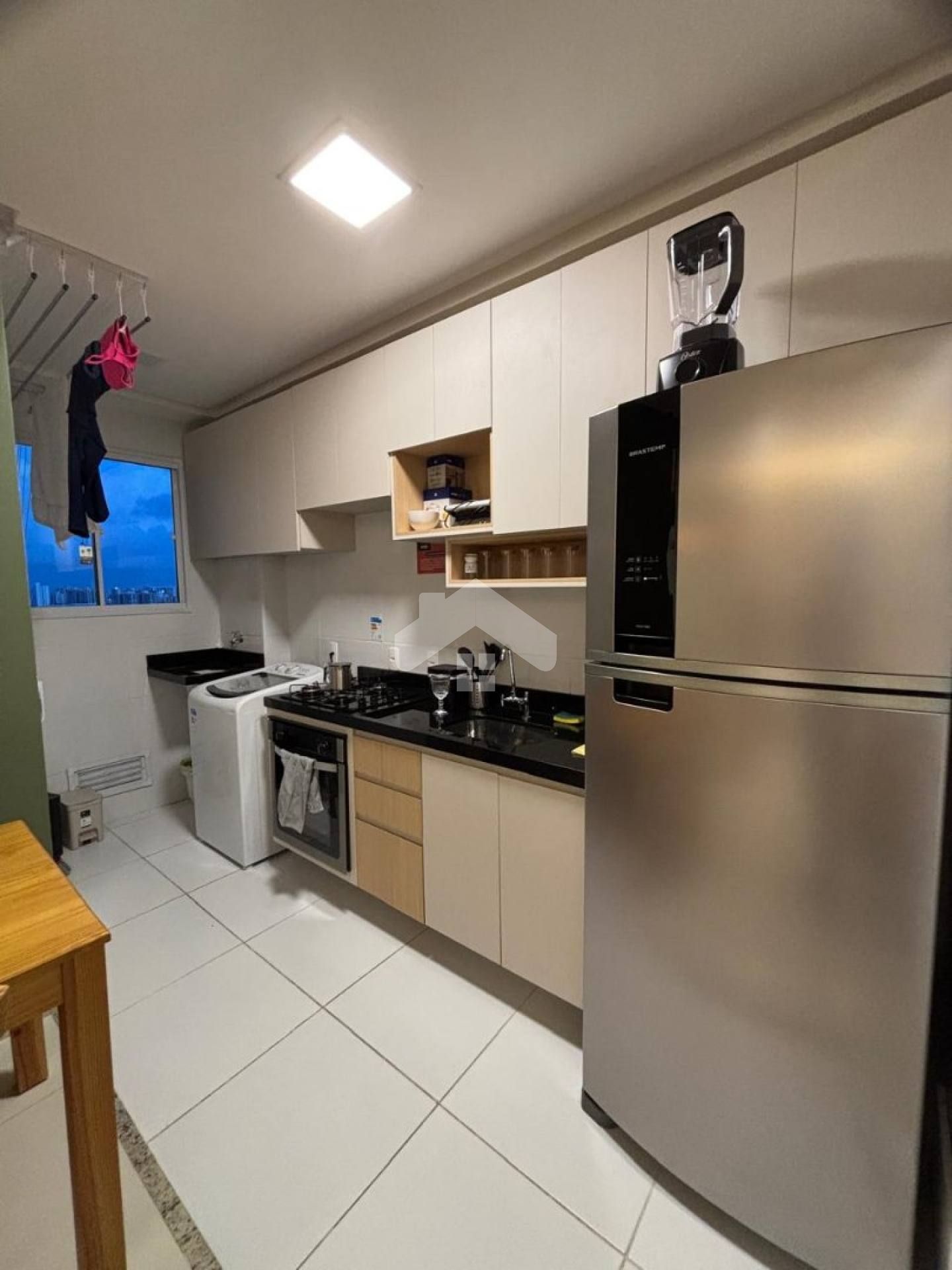 AP no Athos Residence, MOBILIADO, 2/4, 1 suíte, 1 vaga (Cond. Incluso) - Ponto Novo